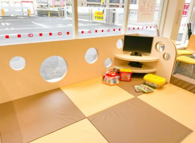 ほけんの窓口 高松中央通り店の内観画像