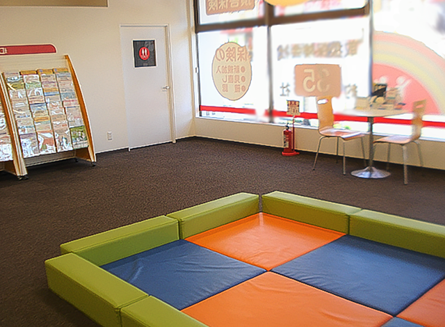 ほけんの窓口 八王子めじろ台店の内観画像