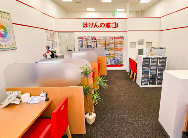 ほけんの窓口 ララガーデン春日部店の外観画像