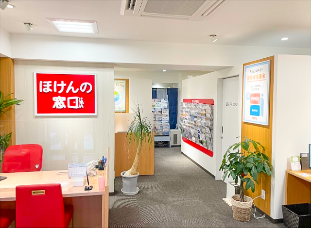 ほけんの窓口 北千住店の内観画像