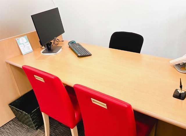 ほけんの窓口 豊中店の外観画像