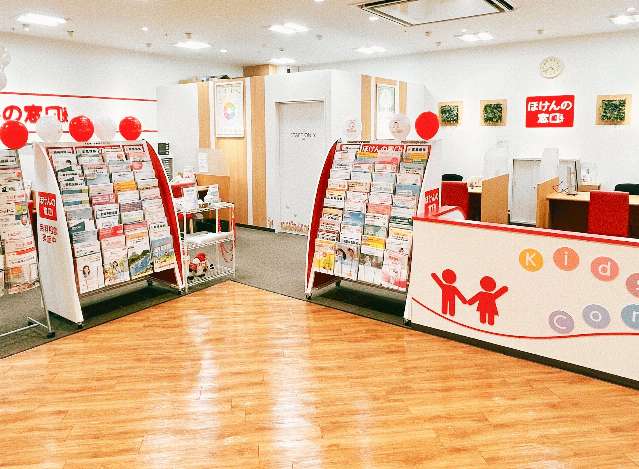 ほけんの窓口 洛北阪急スクエア店のスタッフ・その他画像