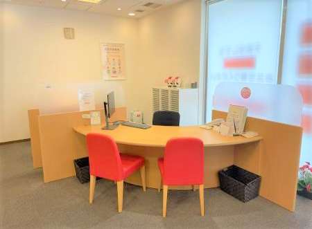 ほけんの窓口 芦屋ラポルテ店の外観画像